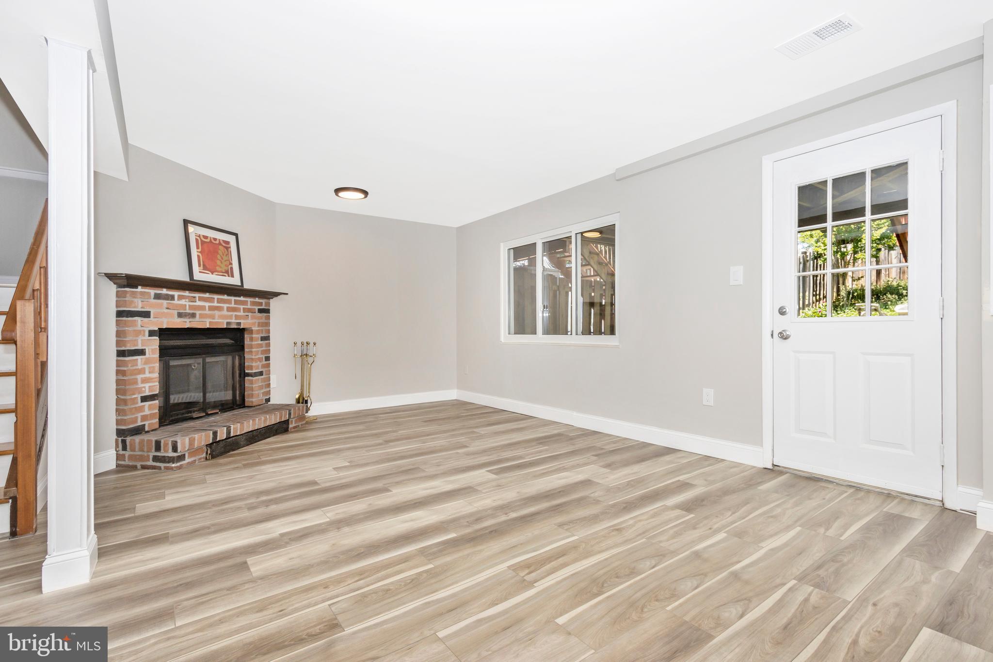 BLUNT COMMONS - Residential