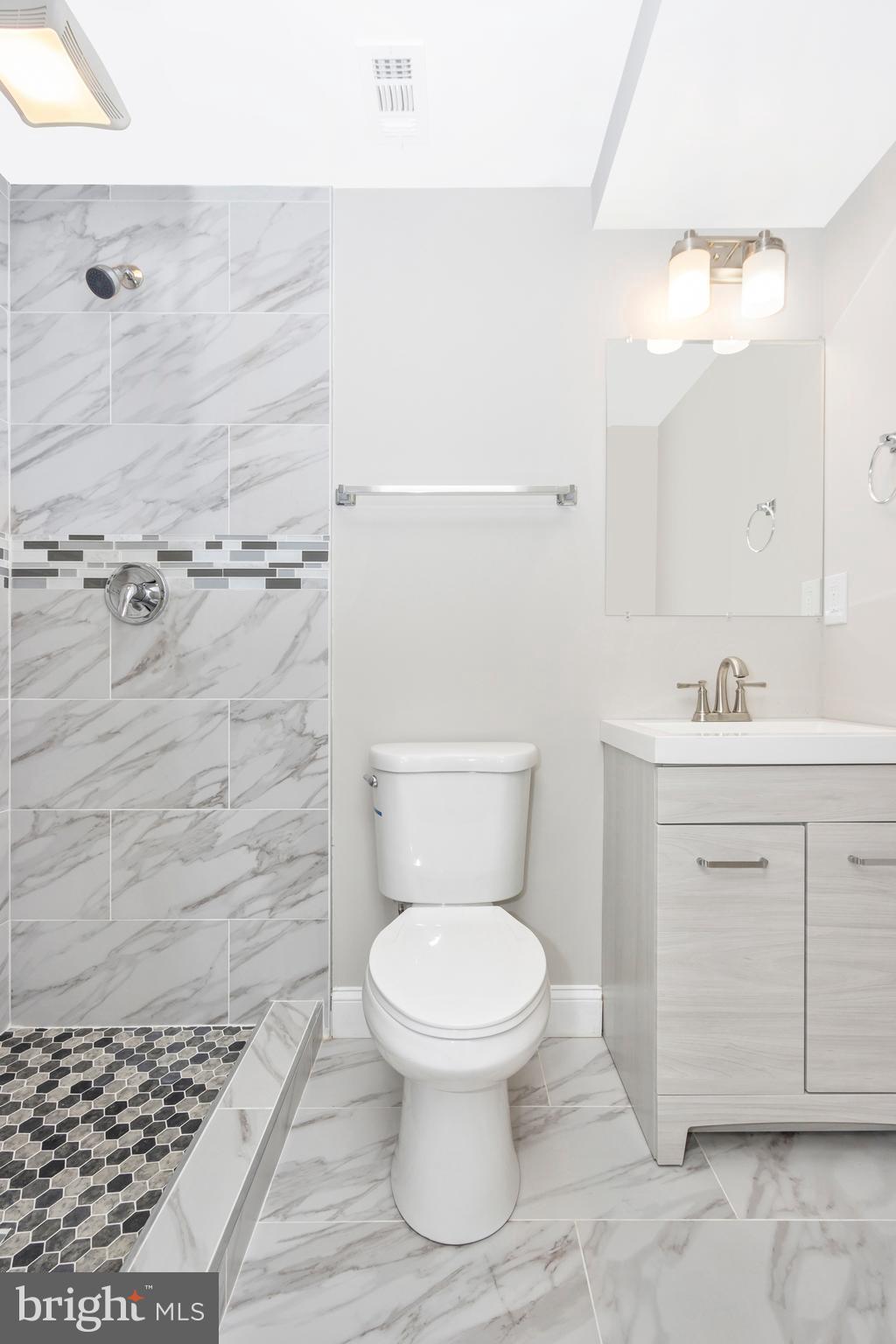 BLUNT COMMONS - Residential