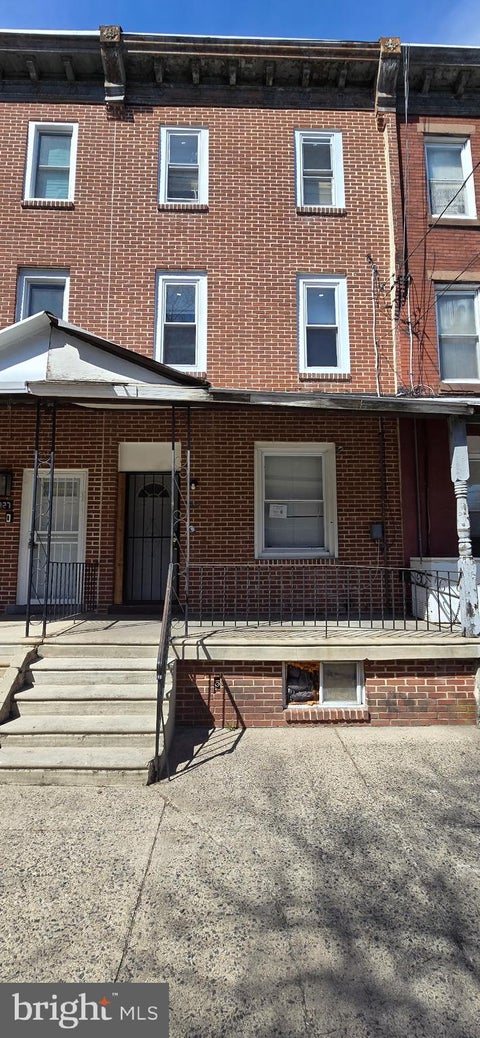 Townhouse For Sale - 1925 Rowan Street<br/> PHILADELPHIA, PA 19140