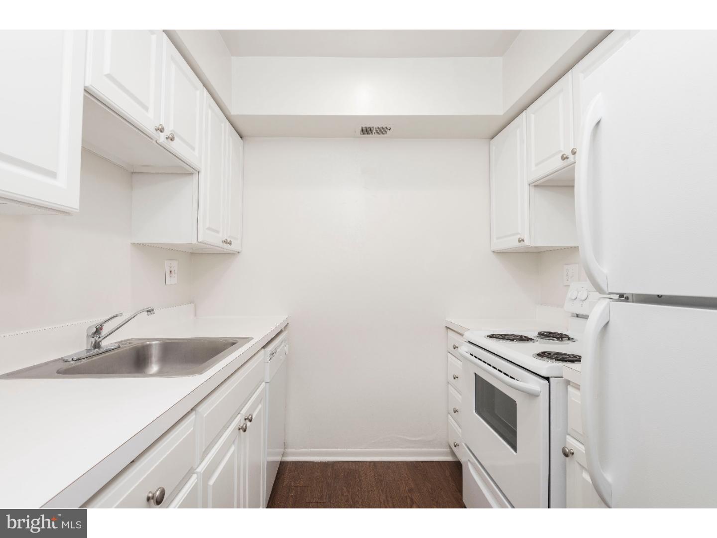 GRADUATE HOSPITAL - Residential Lease