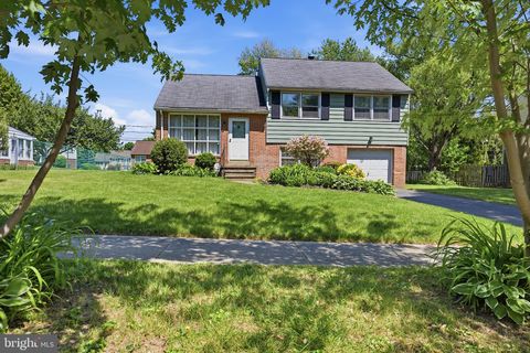 Homes For Sale - 2617 Maclary Drive<br/> WILMINGTON, DE 19808