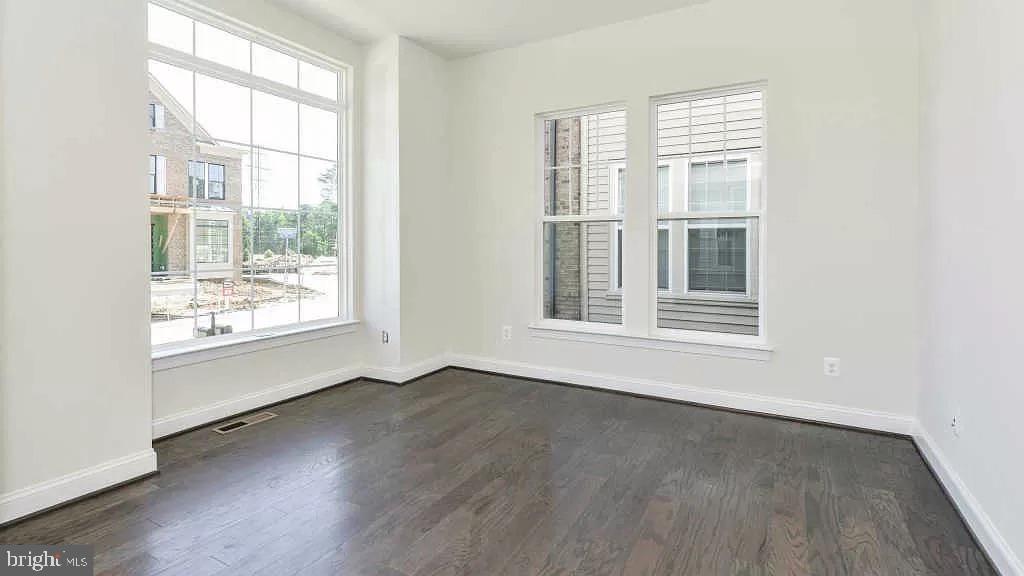 BRAMBLETON WEST PARK - Residential Lease