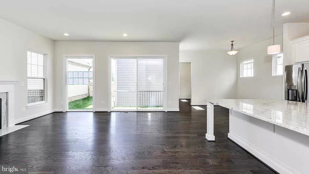 BRAMBLETON WEST PARK - Residential Lease