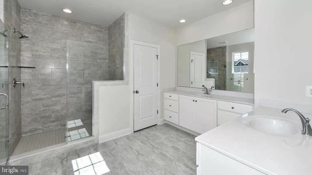 BRAMBLETON WEST PARK - Residential Lease