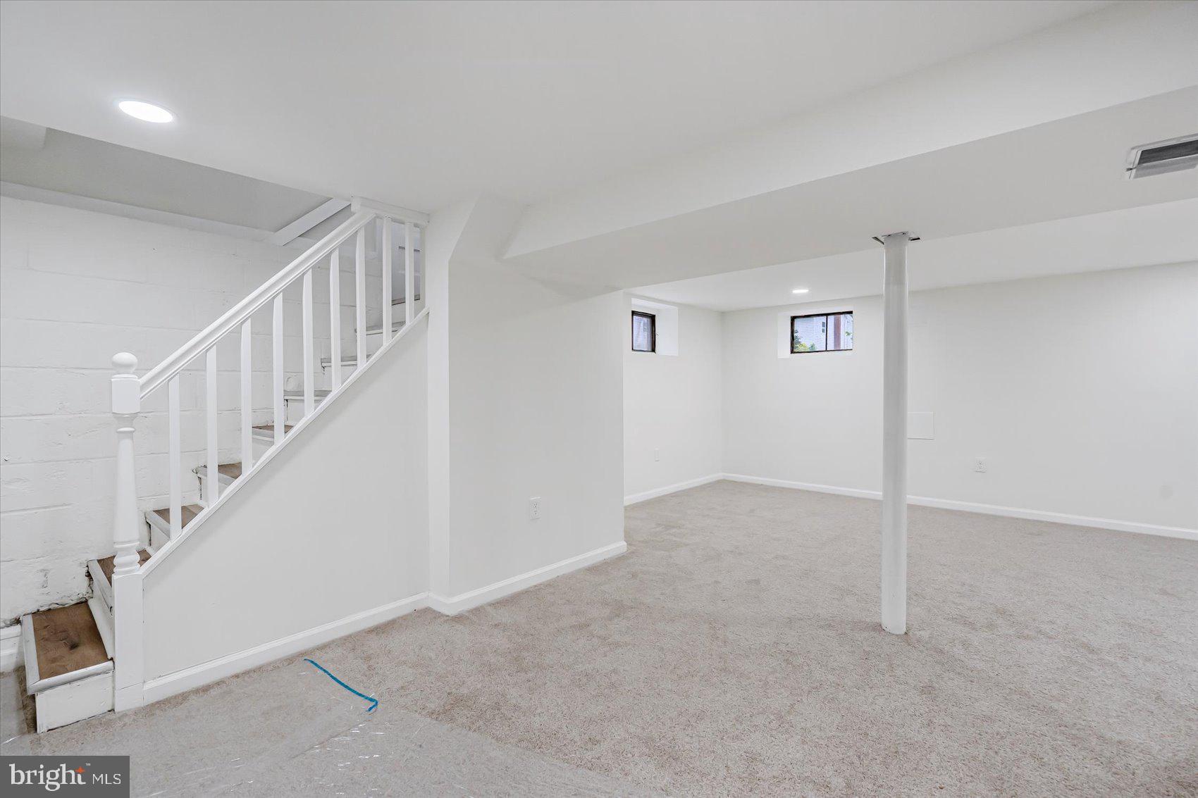 OAKLAND TERRACE - Residential