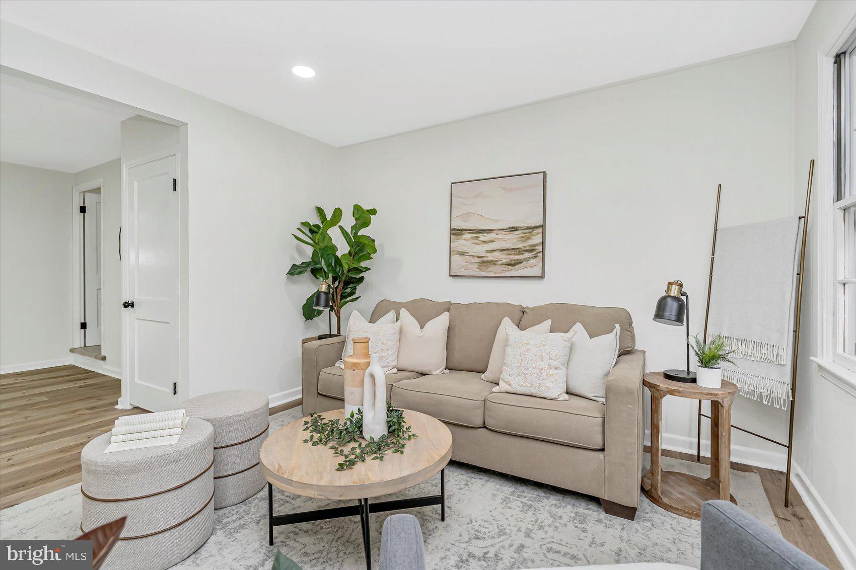 OAKLAND TERRACE - Residential