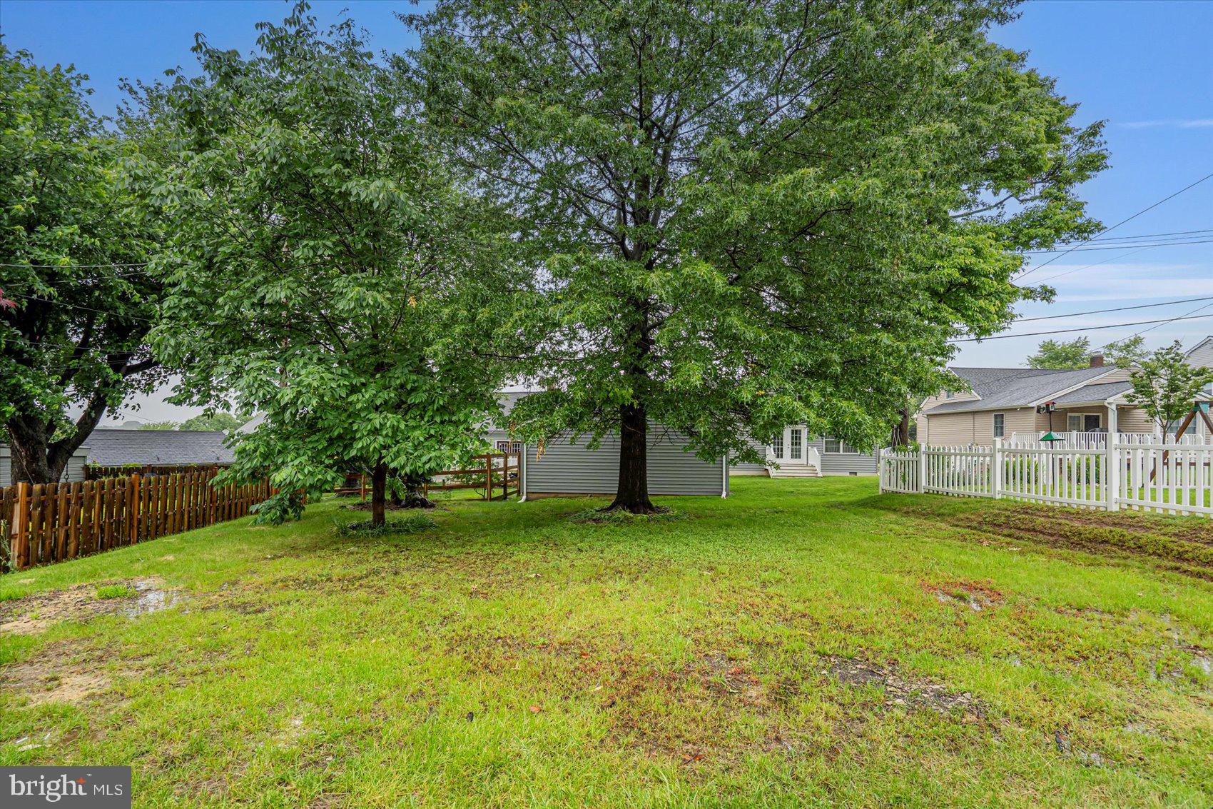 OAKLAND TERRACE - Residential