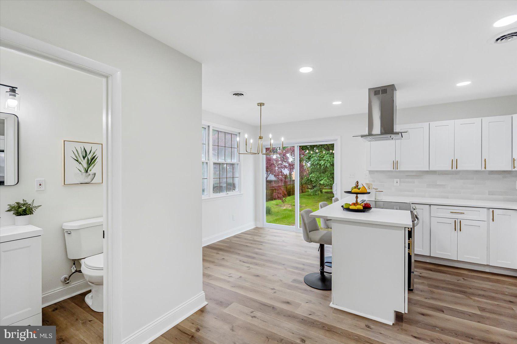 OAKLAND TERRACE - Residential