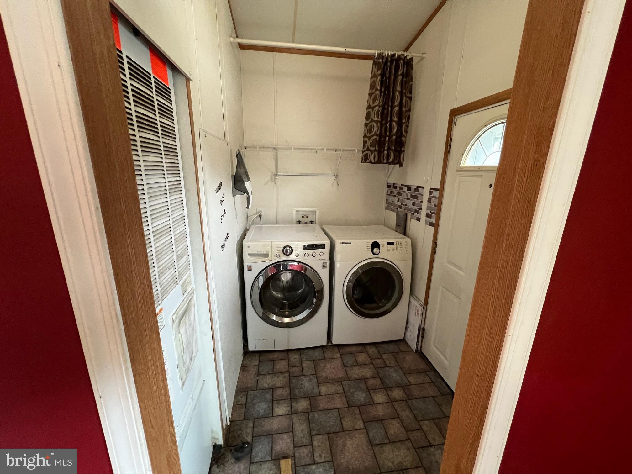 HARFORD MOBILE VILLAGE - Residential