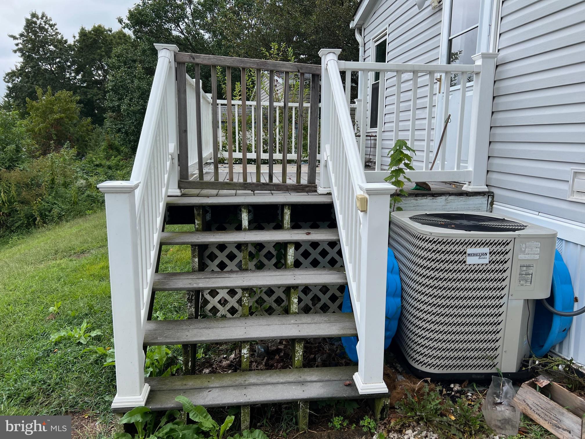 HARFORD MOBILE VILLAGE - Residential