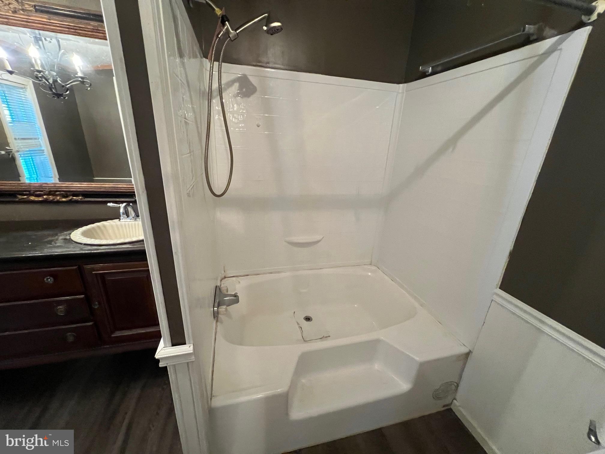 HARFORD MOBILE VILLAGE - Residential