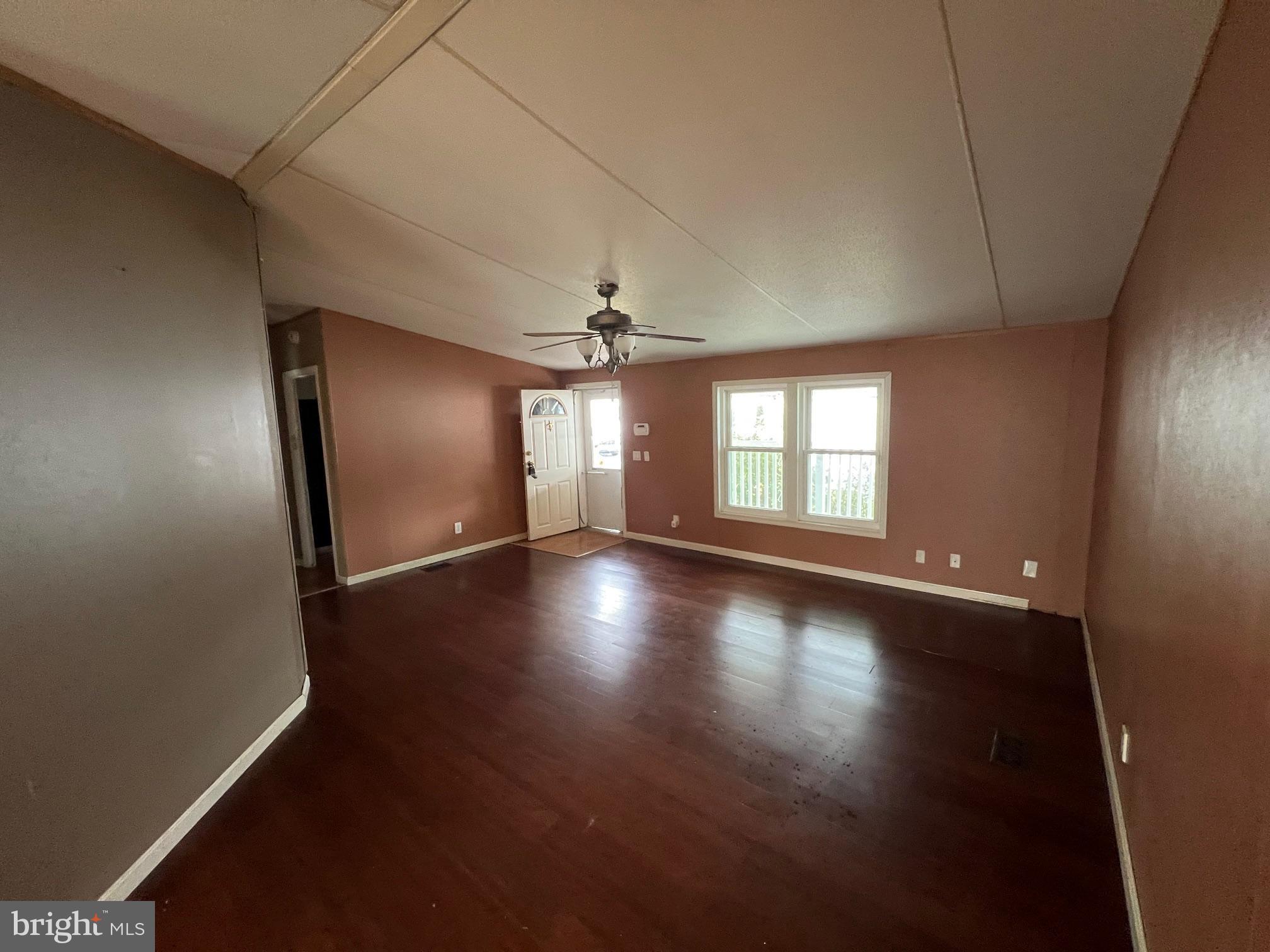 HARFORD MOBILE VILLAGE - Residential