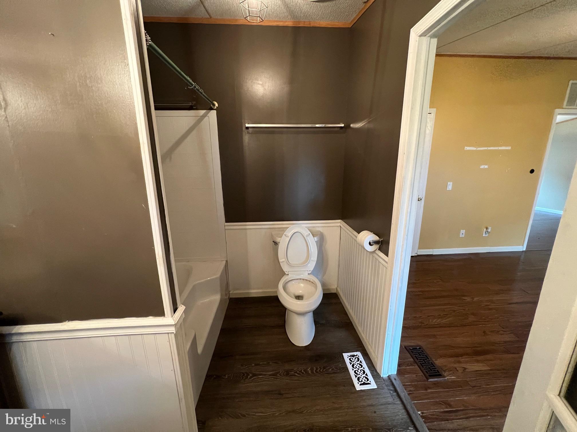 HARFORD MOBILE VILLAGE - Residential