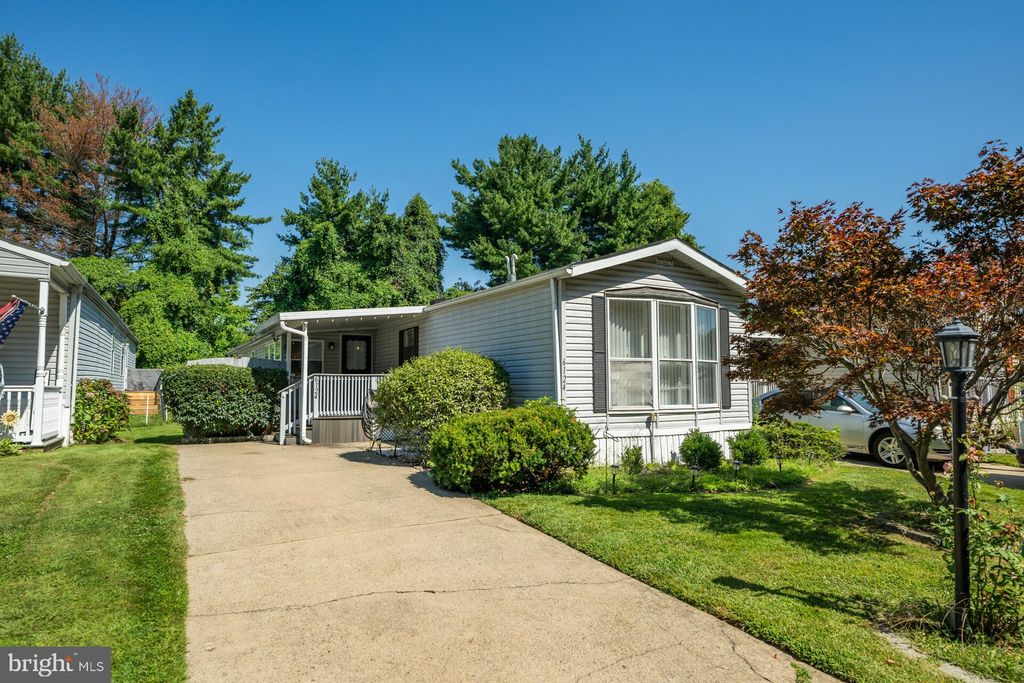 Photo of 6124 Clearview Avenue, BENSALEM, PA 19020 (MLS # PABU2104652)