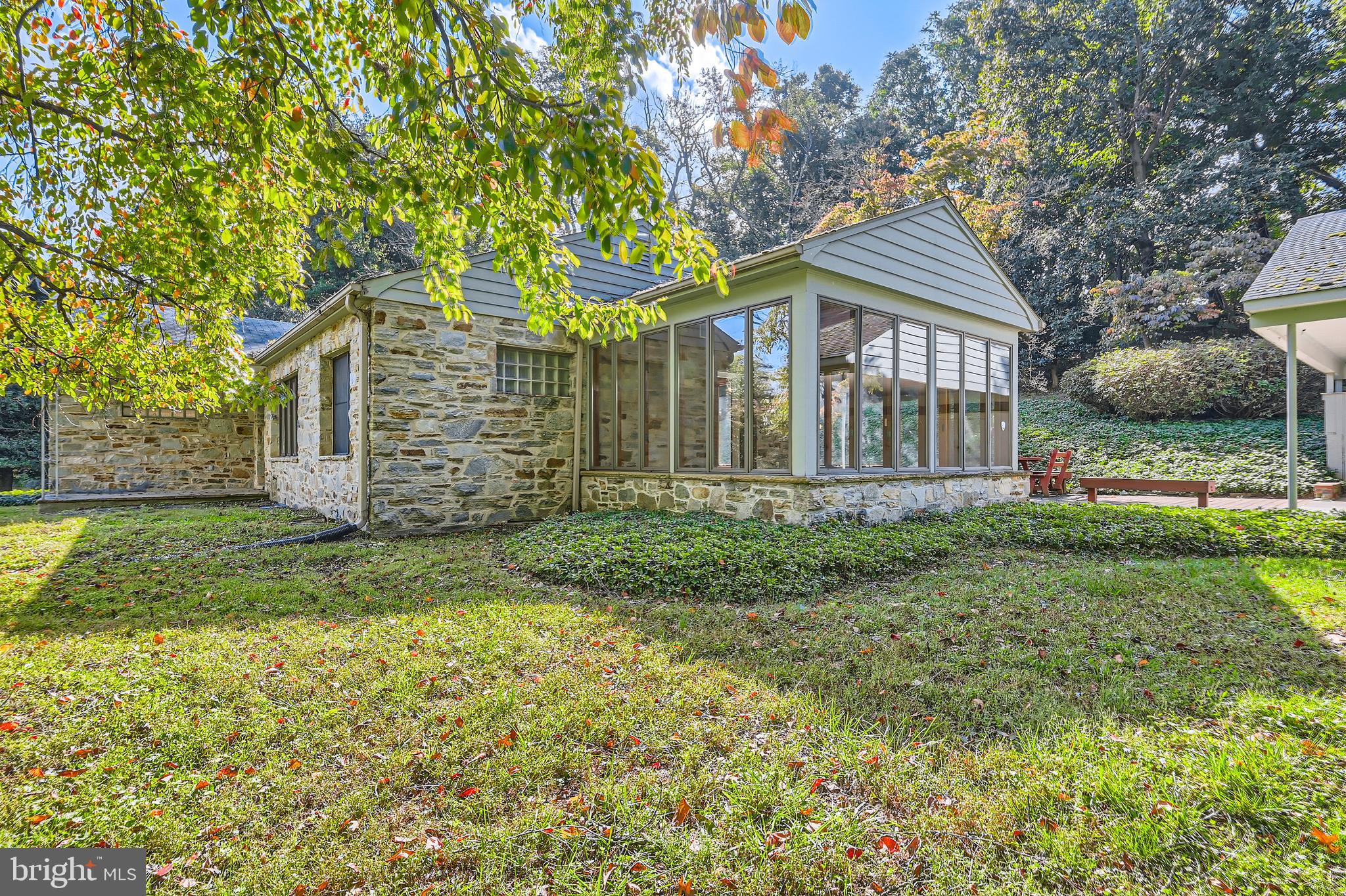 GREENSPRING - Residential