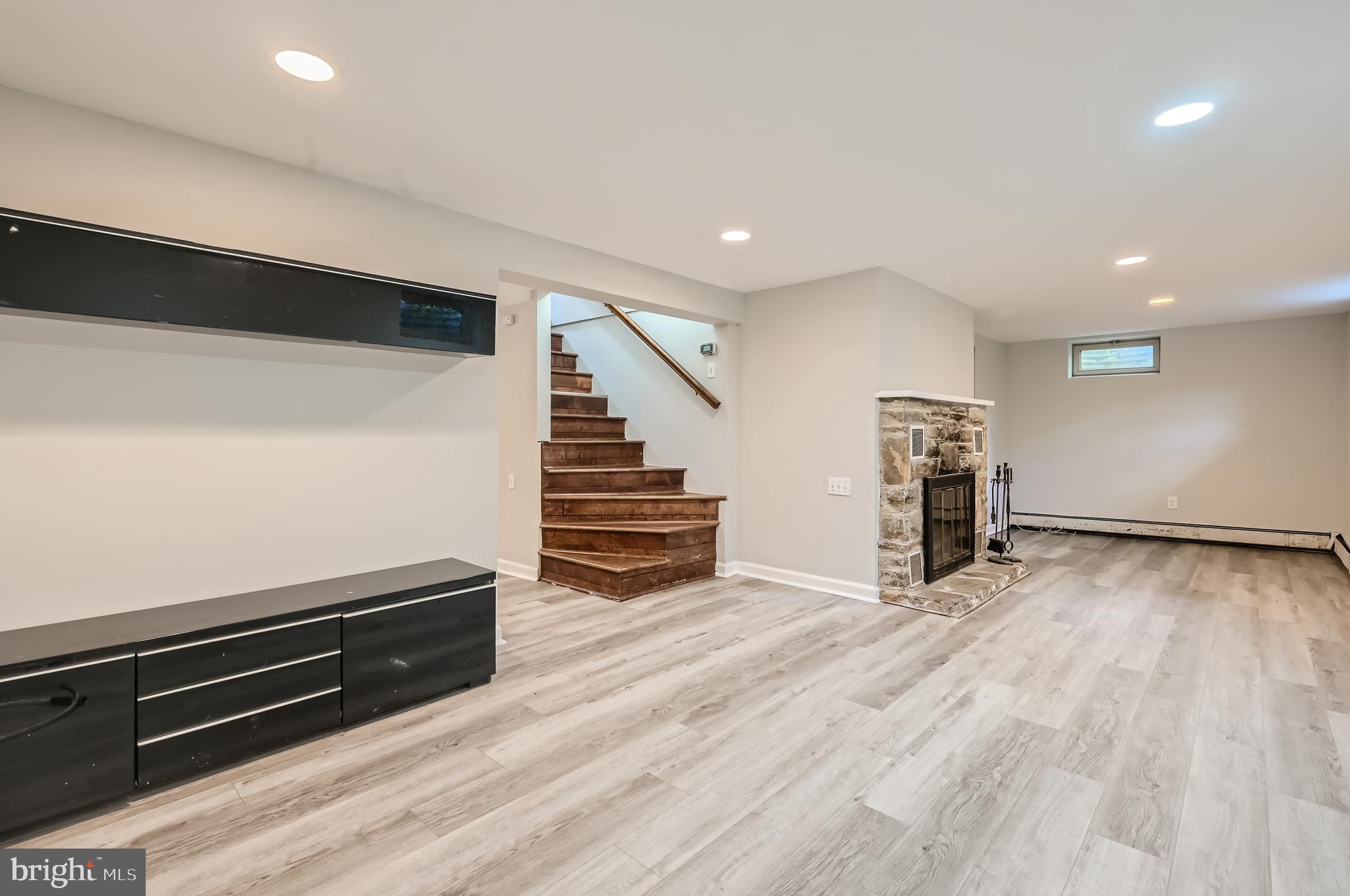 GREENSPRING - Residential