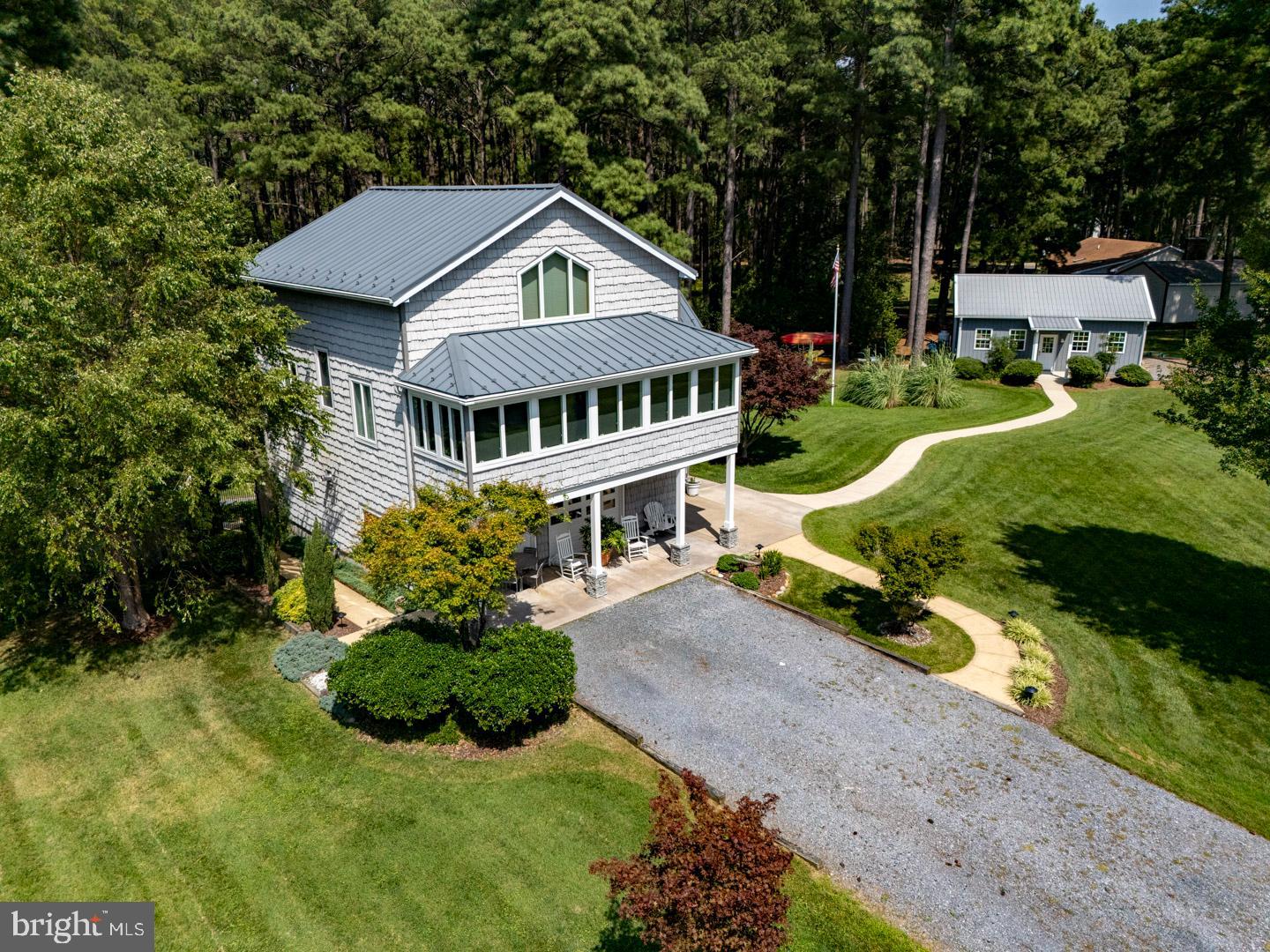 3113 BAY VIEW DRIVE