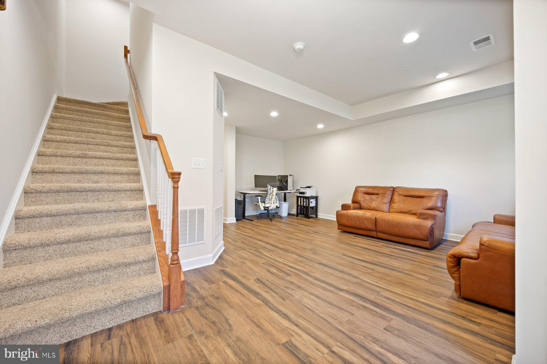 7656 TELAMON WAY