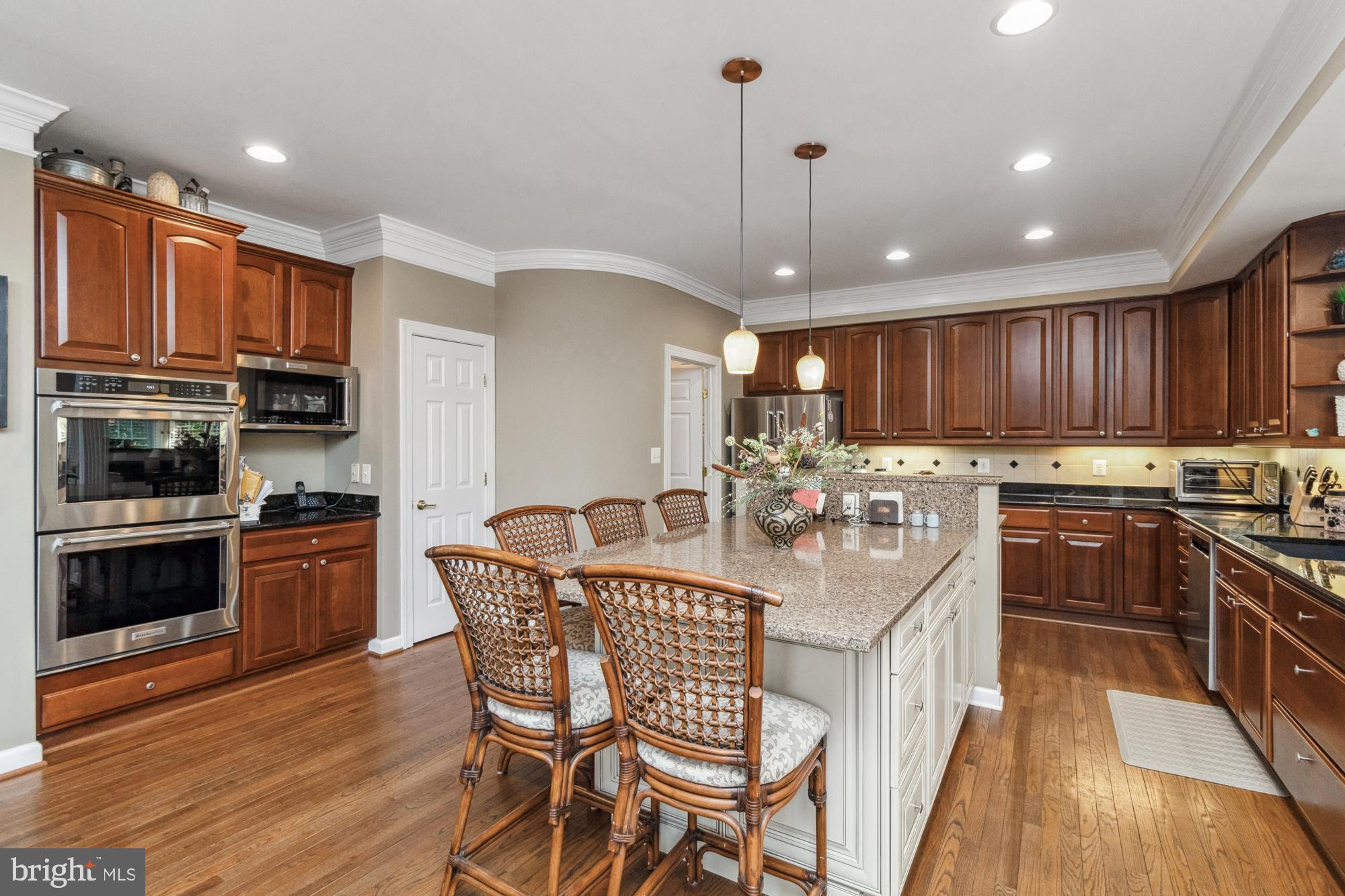 WILLOW CHASE - Residential