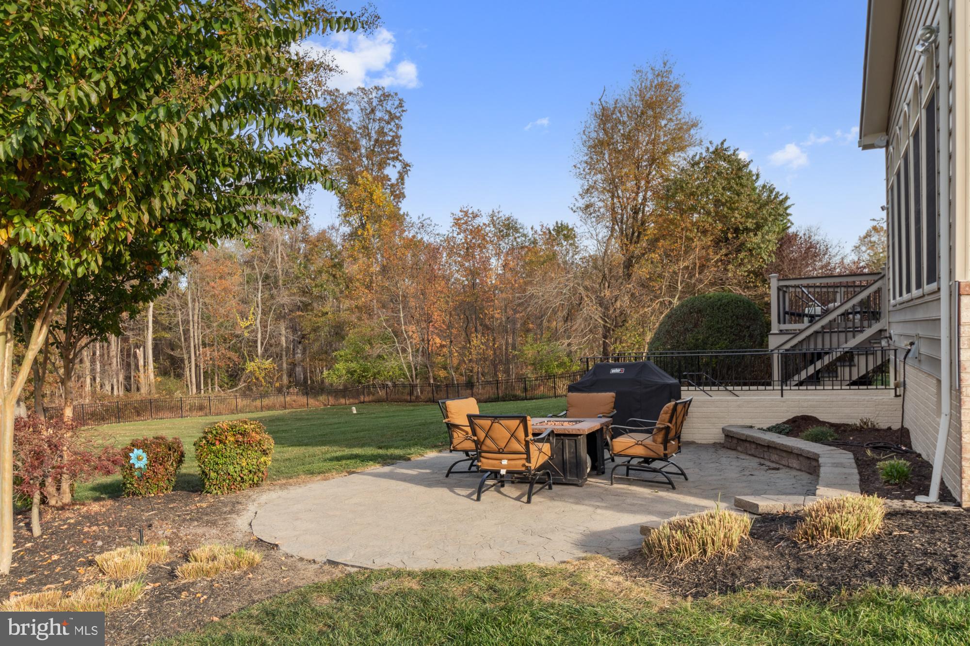 WILLOW CHASE - Residential