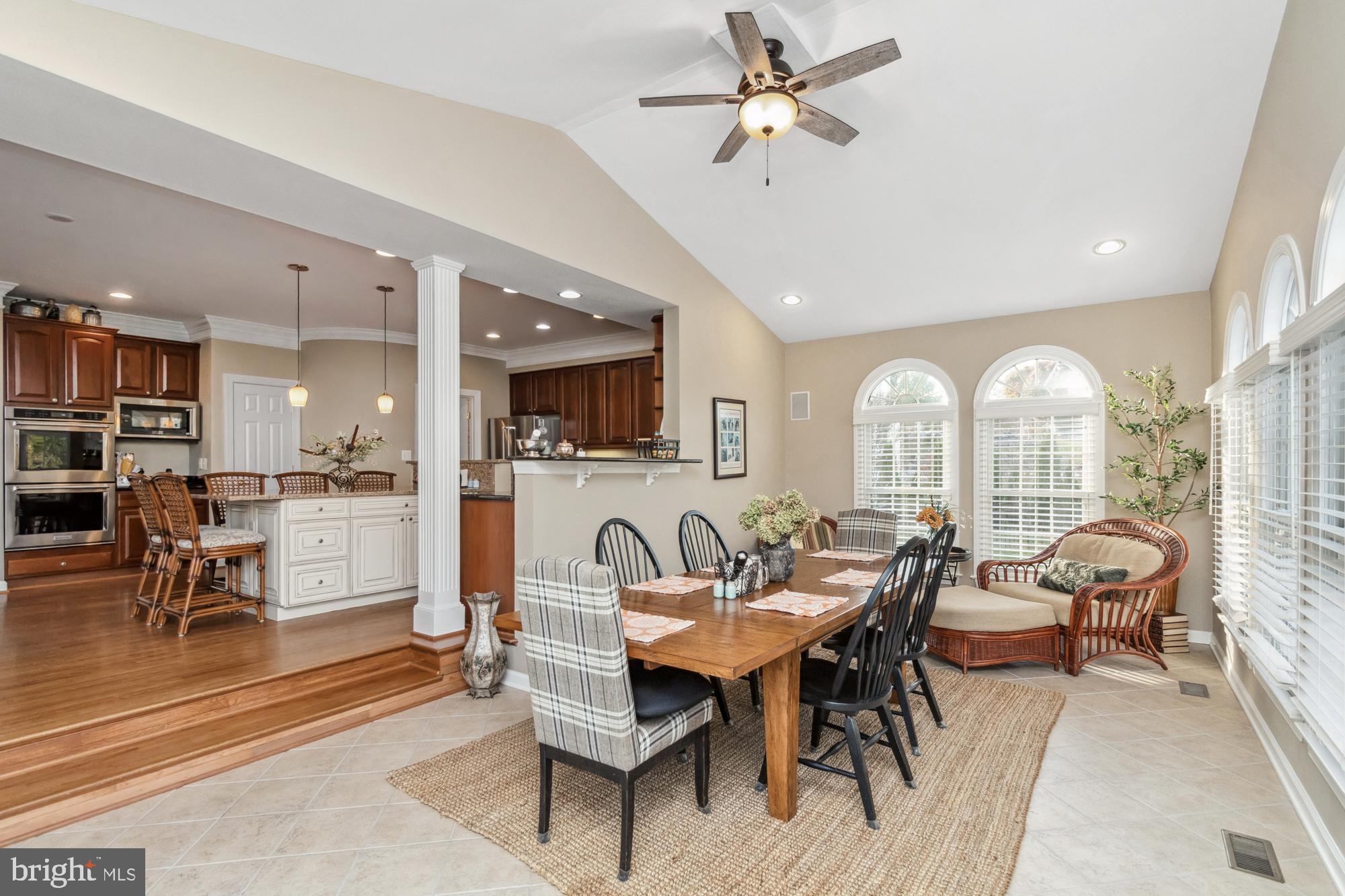 WILLOW CHASE - Residential
