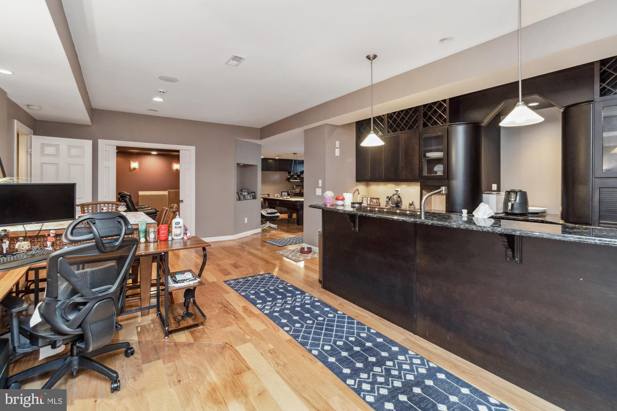 WILLOW CHASE - Residential