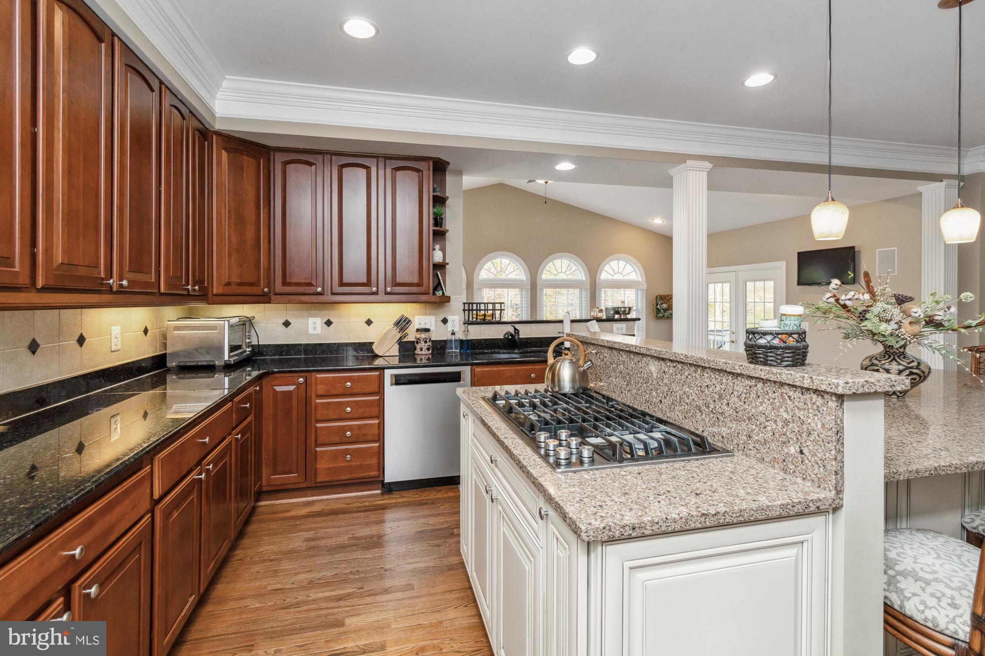 WILLOW CHASE - Residential