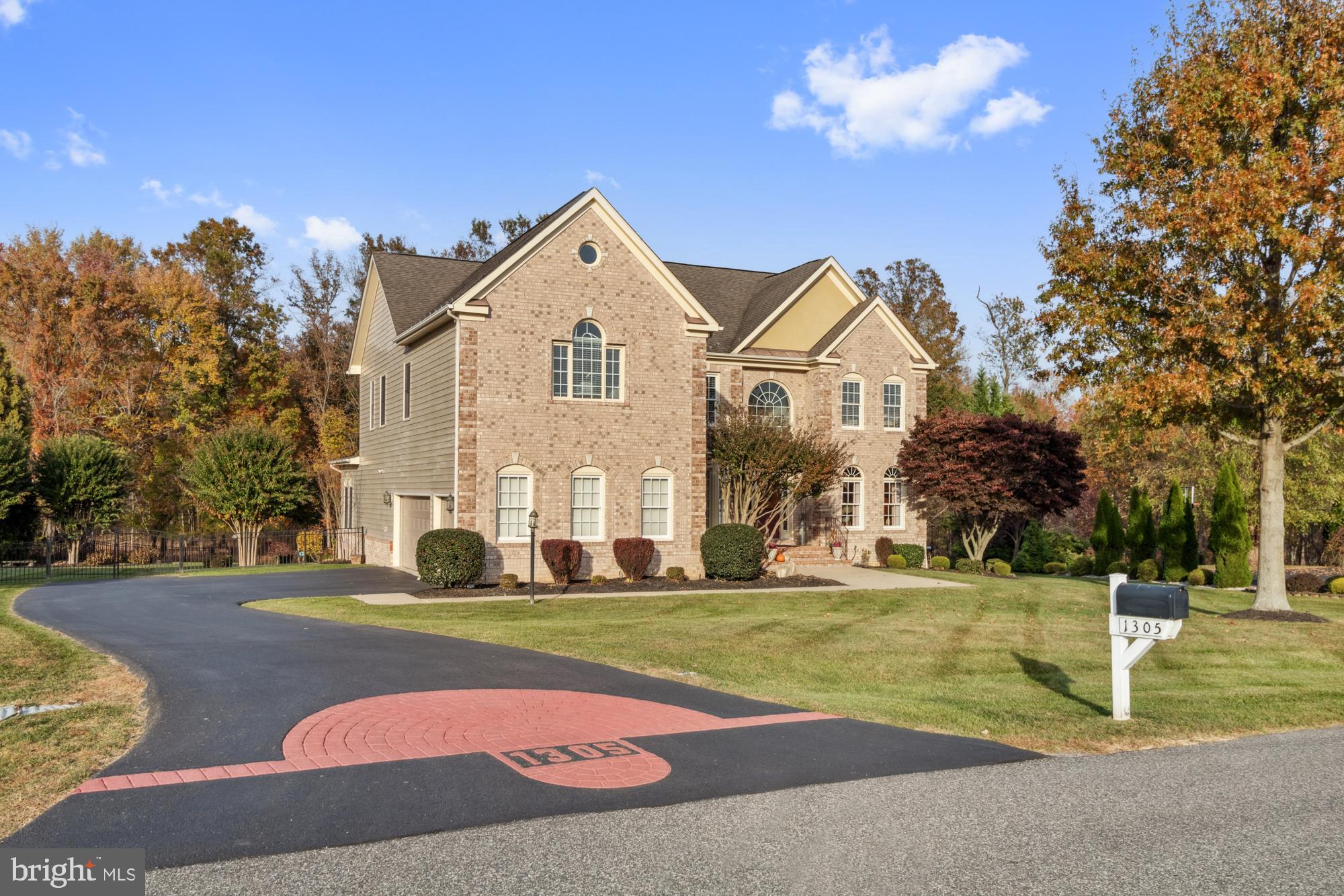 WILLOW CHASE - Residential