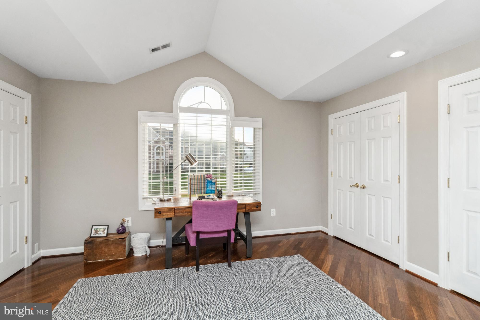 WILLOW CHASE - Residential