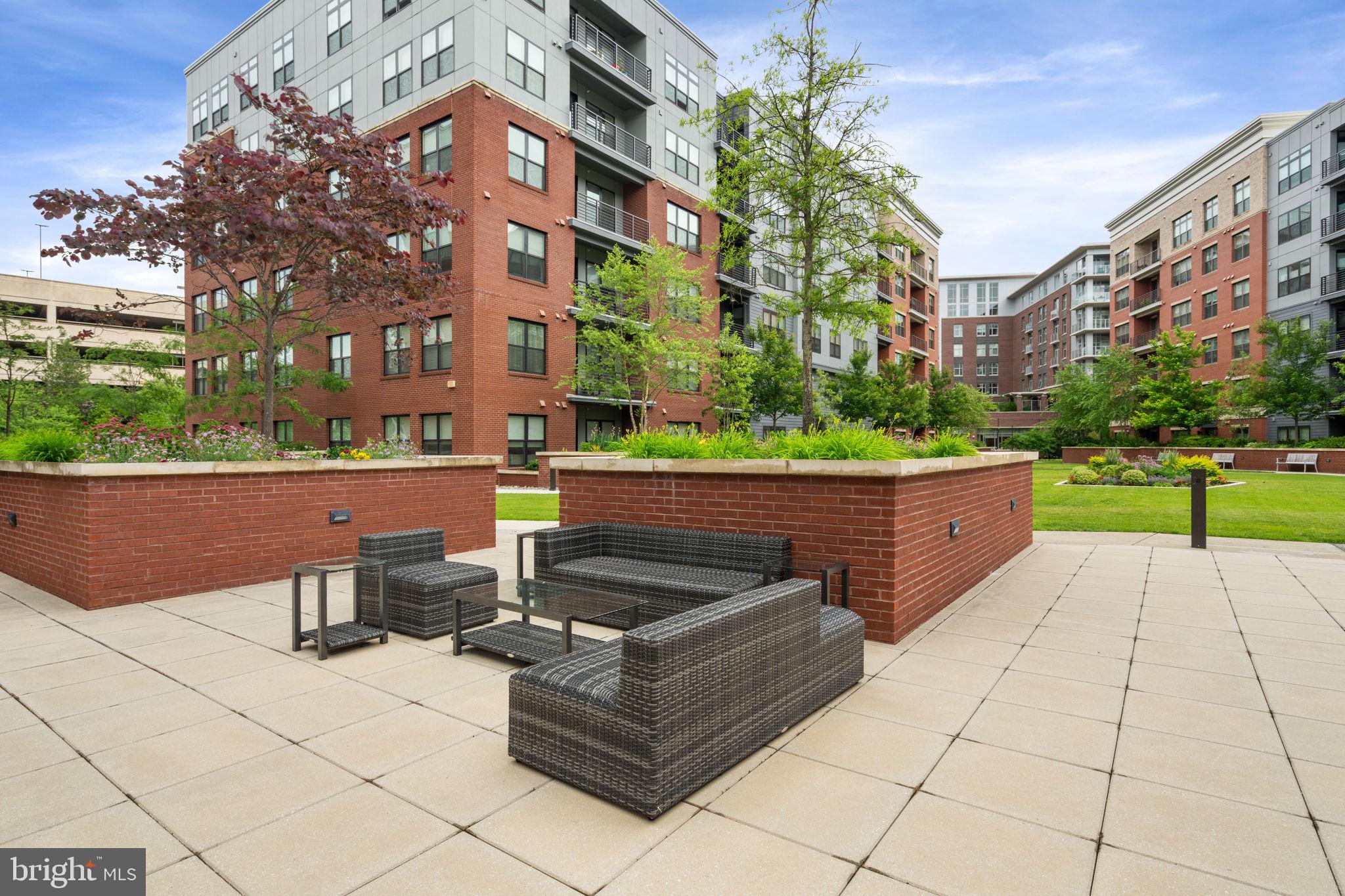 2960 VADEN DRIVE 2N-602
