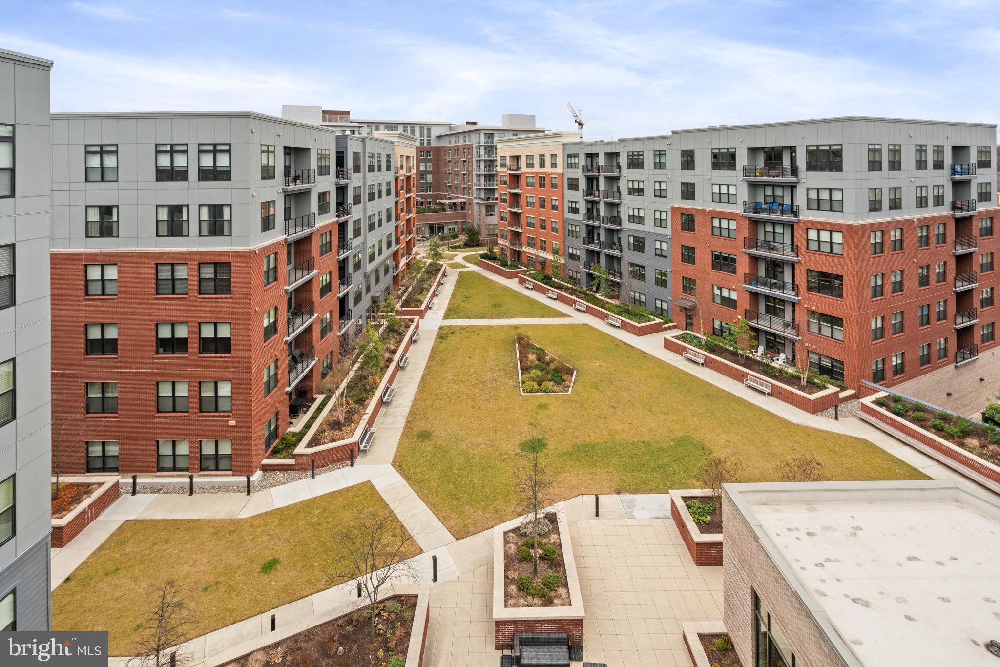 THE ATRIUM AT METROWEST - Residential