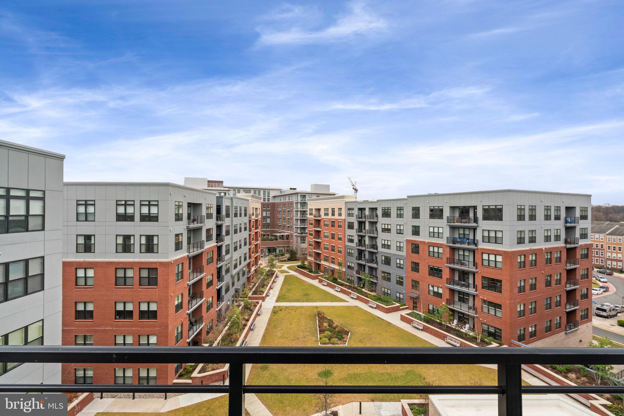 THE ATRIUM AT METROWEST - Residential