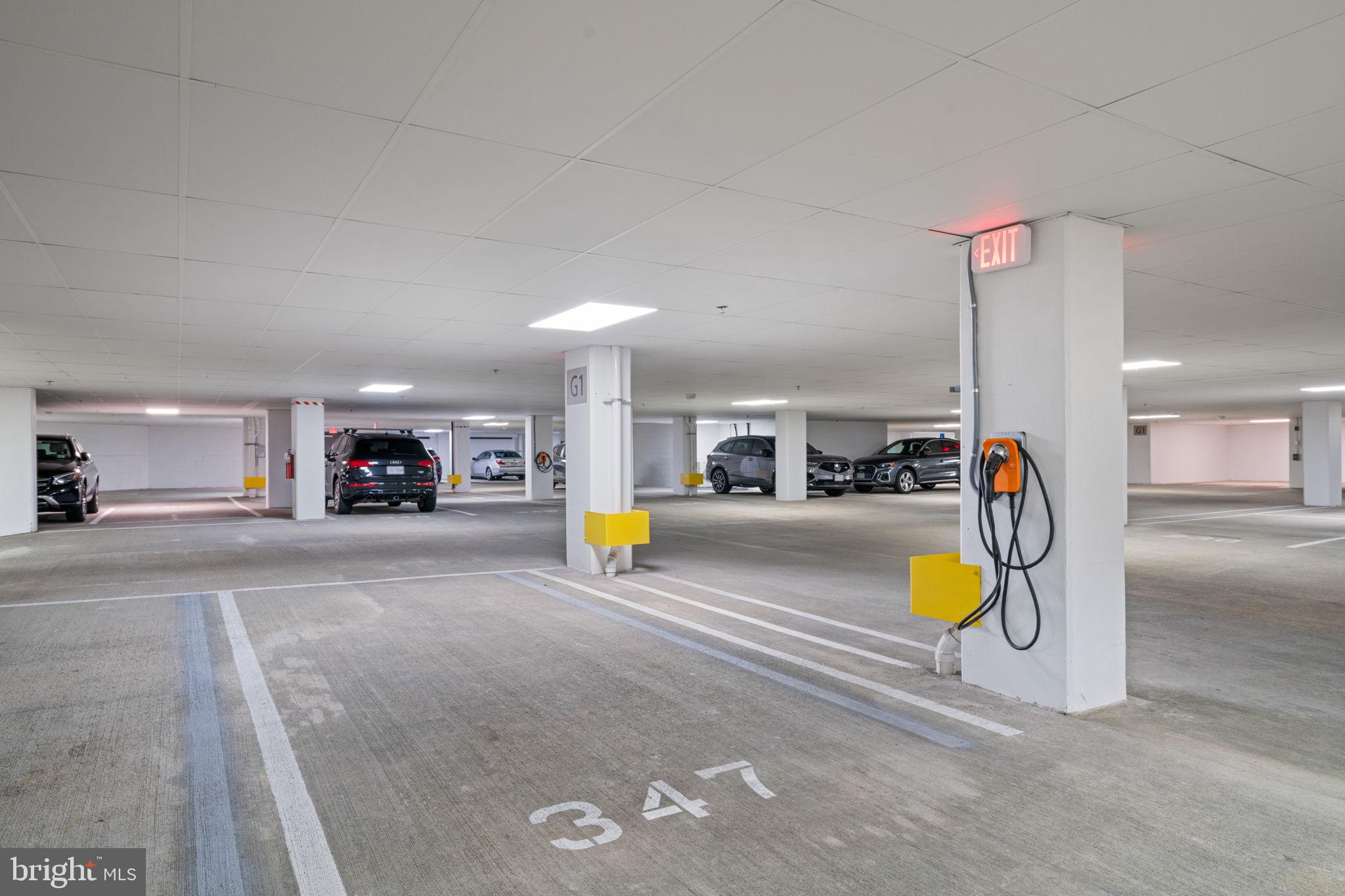 THE ATRIUM AT METROWEST - Residential