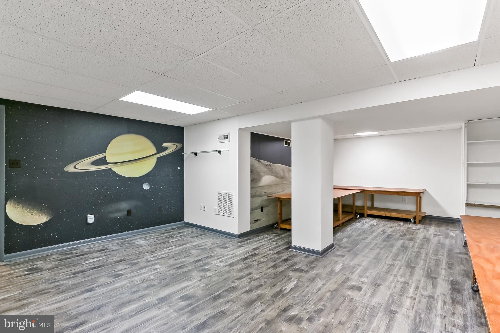 ROYAL HEIGHTS - Residential