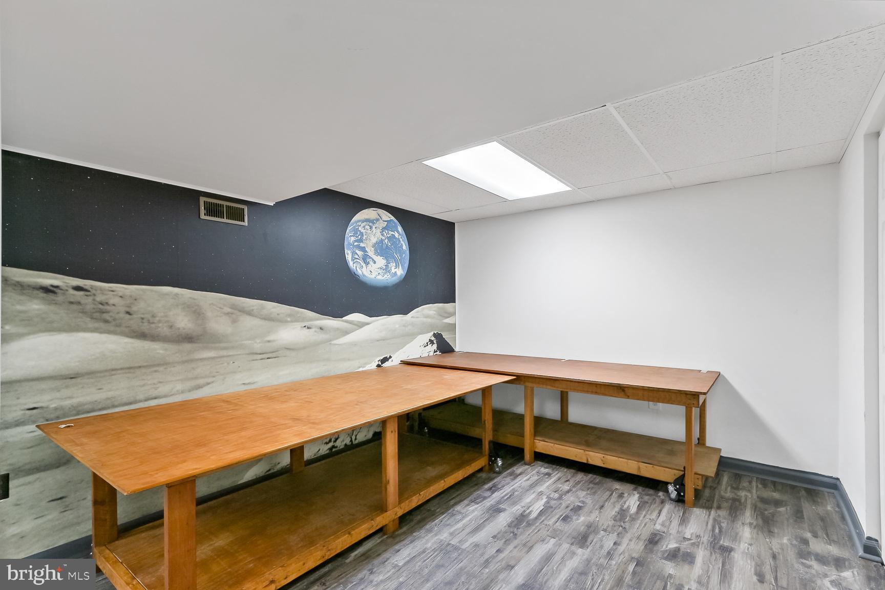 ROYAL HEIGHTS - Residential