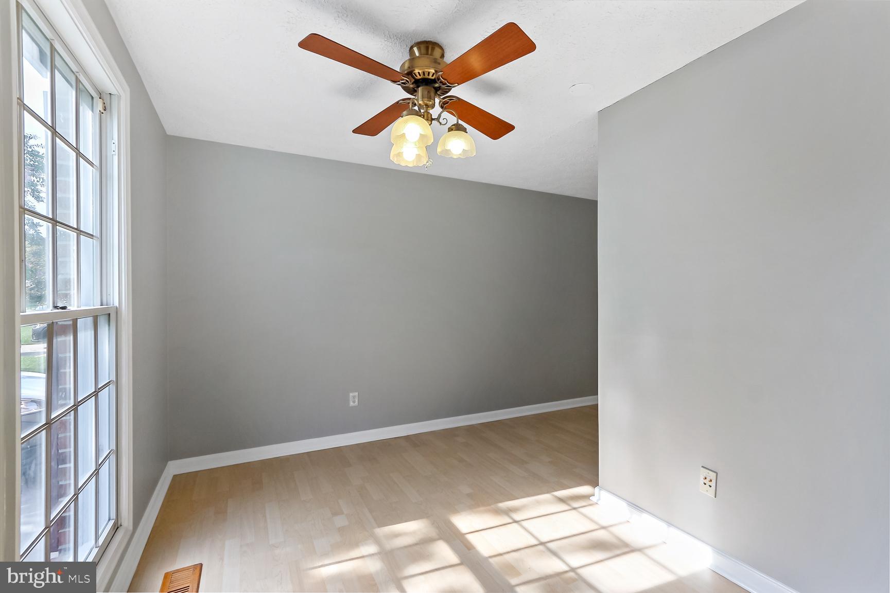 ROYAL HEIGHTS - Residential