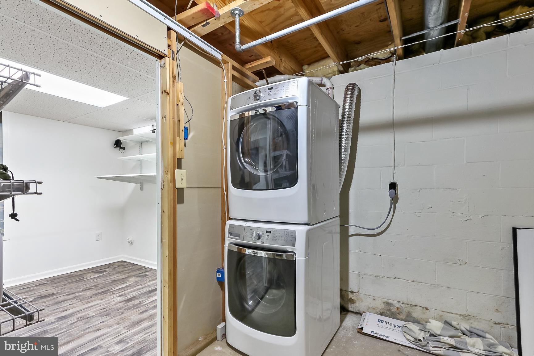 ROYAL HEIGHTS - Residential