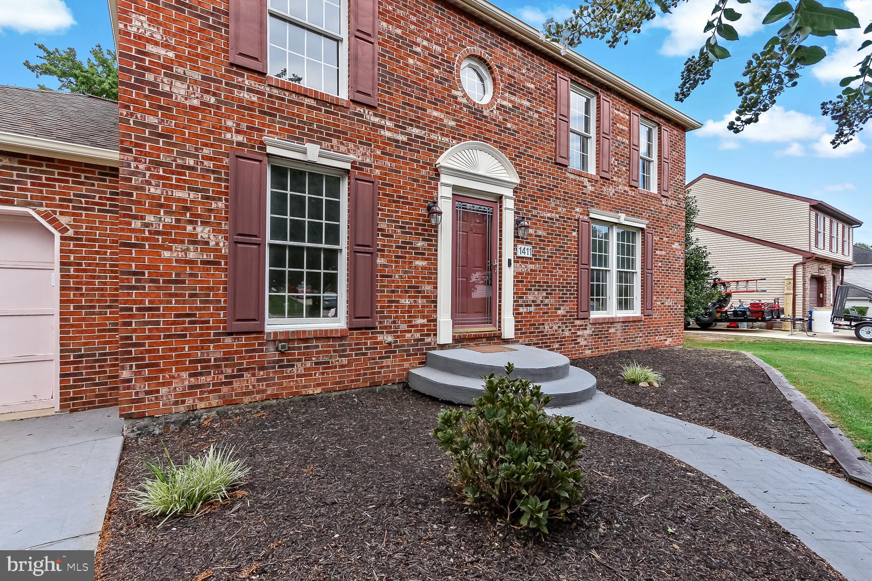 ROYAL HEIGHTS - Residential