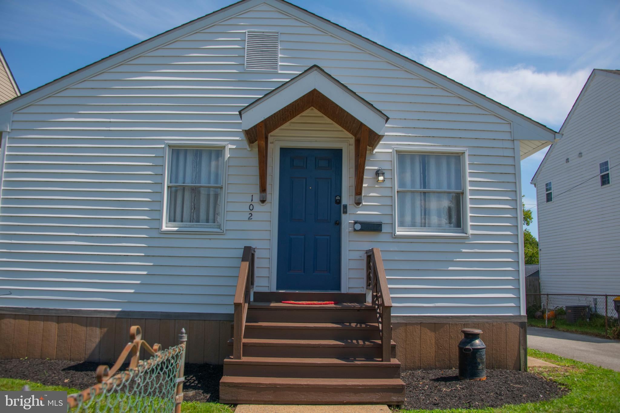 102 LINCOLN
