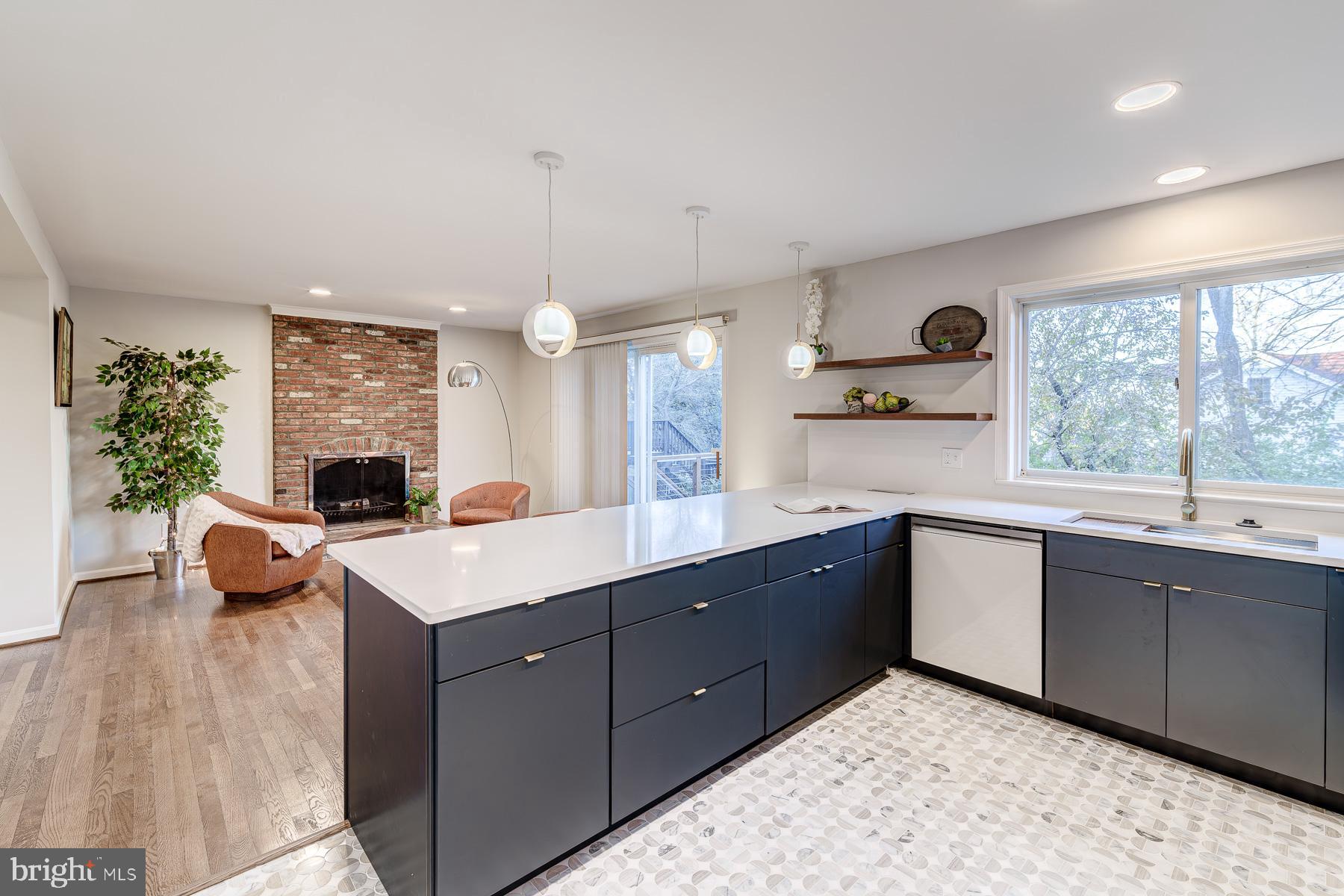 ROSEMONT - Residential