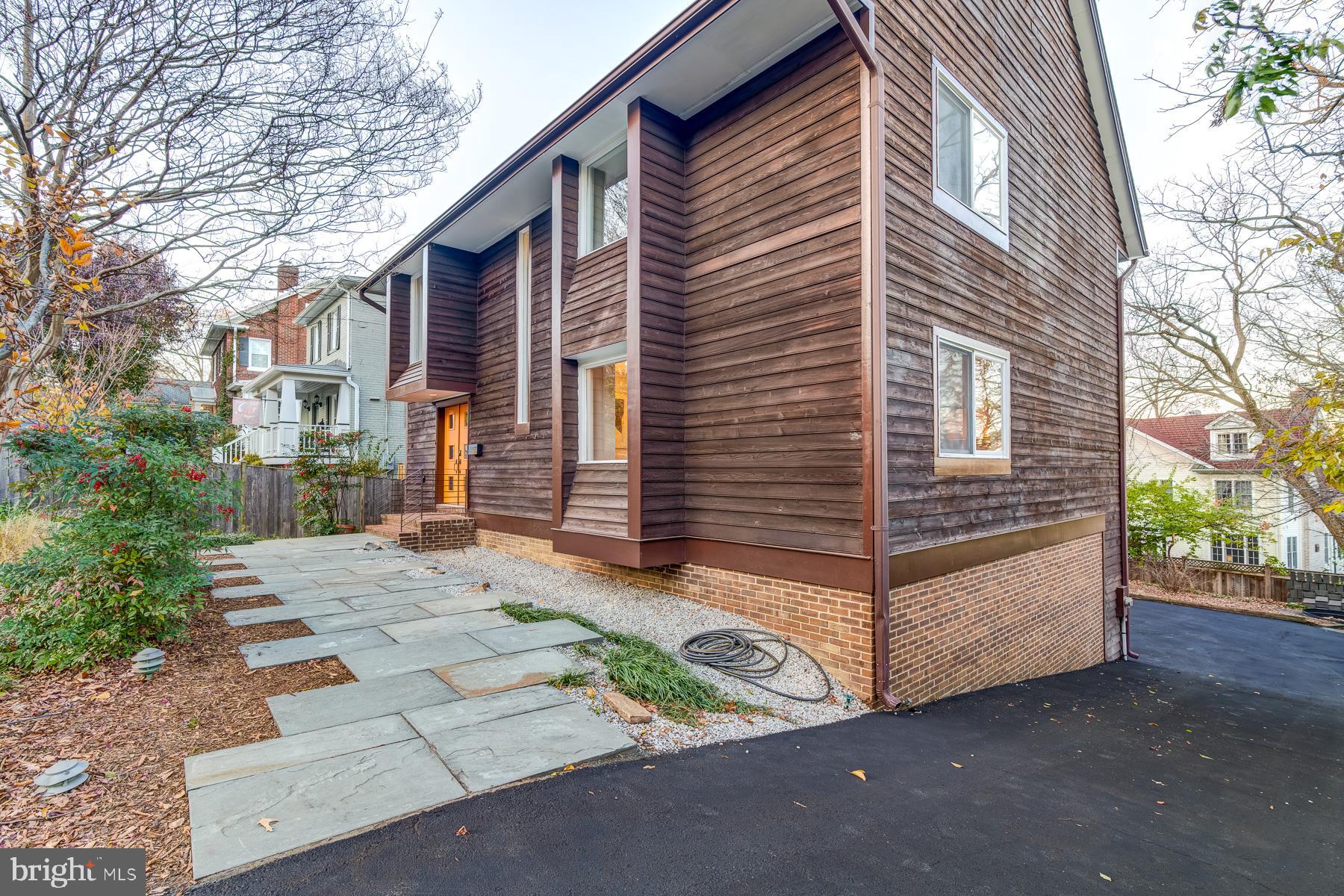 ROSEMONT - Residential