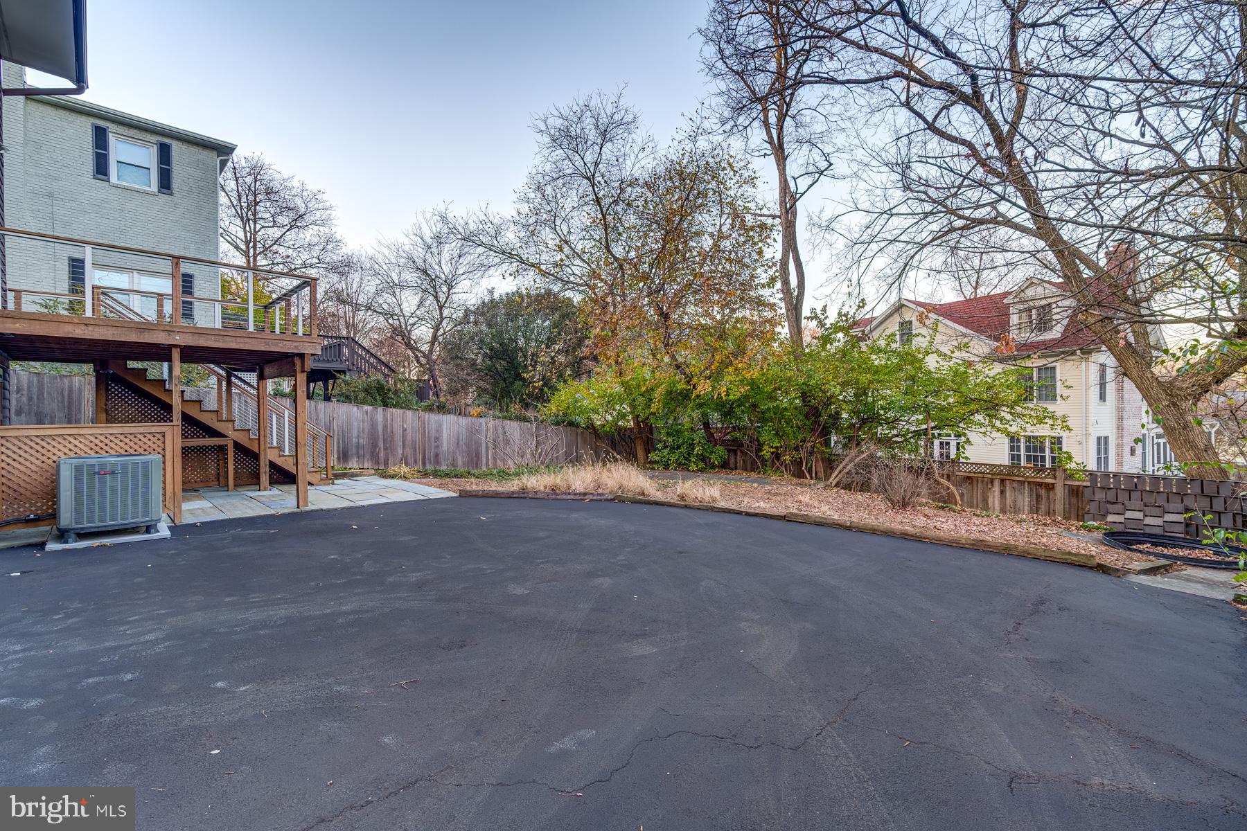 ROSEMONT - Residential