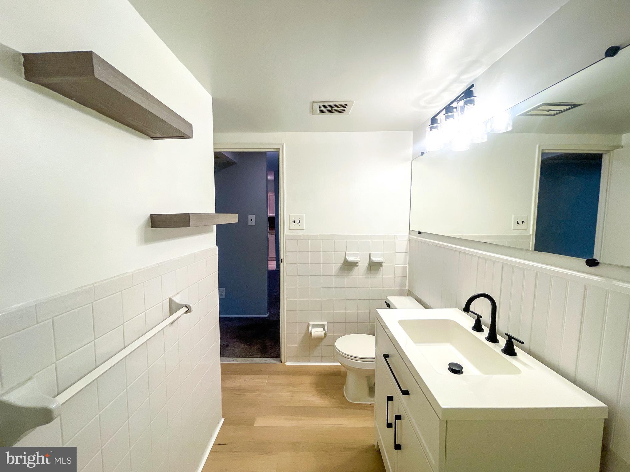 CHELBOURNE PLAZA - Residential Lease