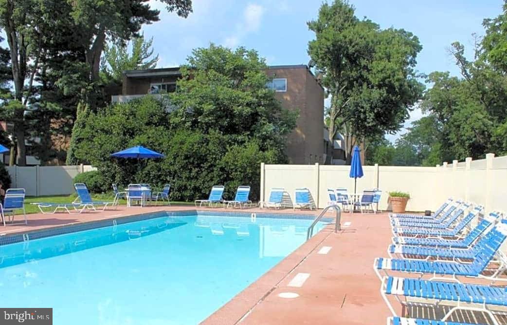 CHELBOURNE PLAZA - Residential Lease