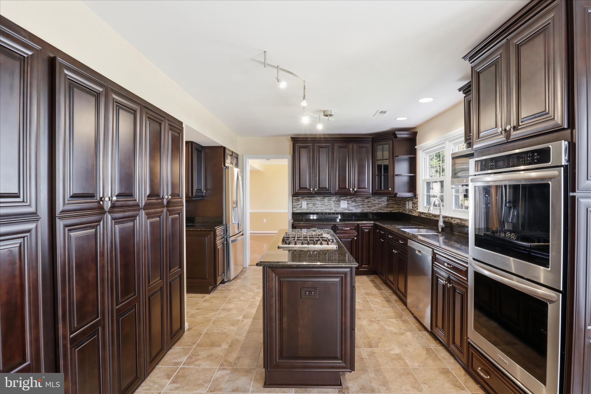 WAVERLY CROSSING - Residential