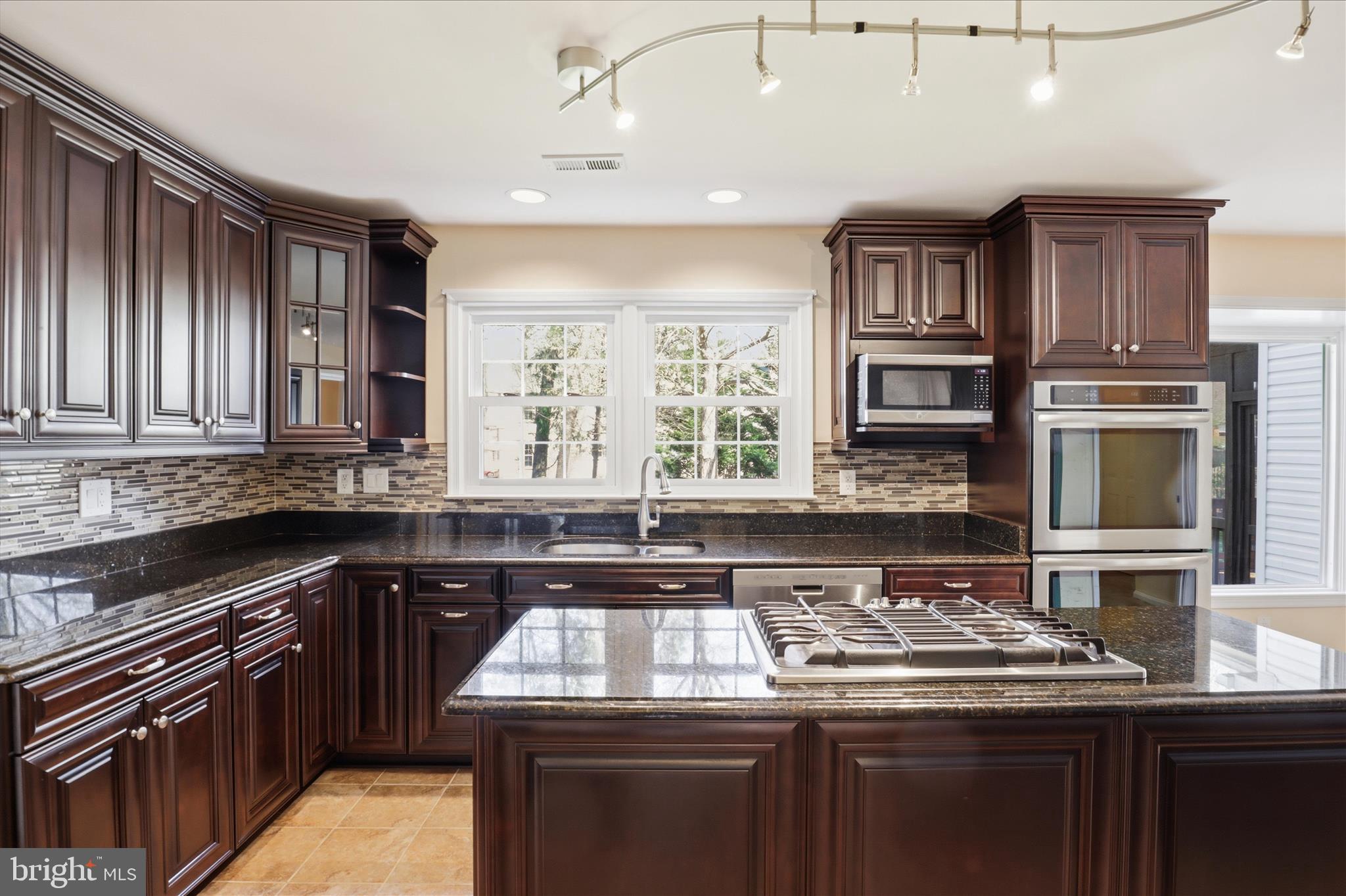 WAVERLY CROSSING - Residential