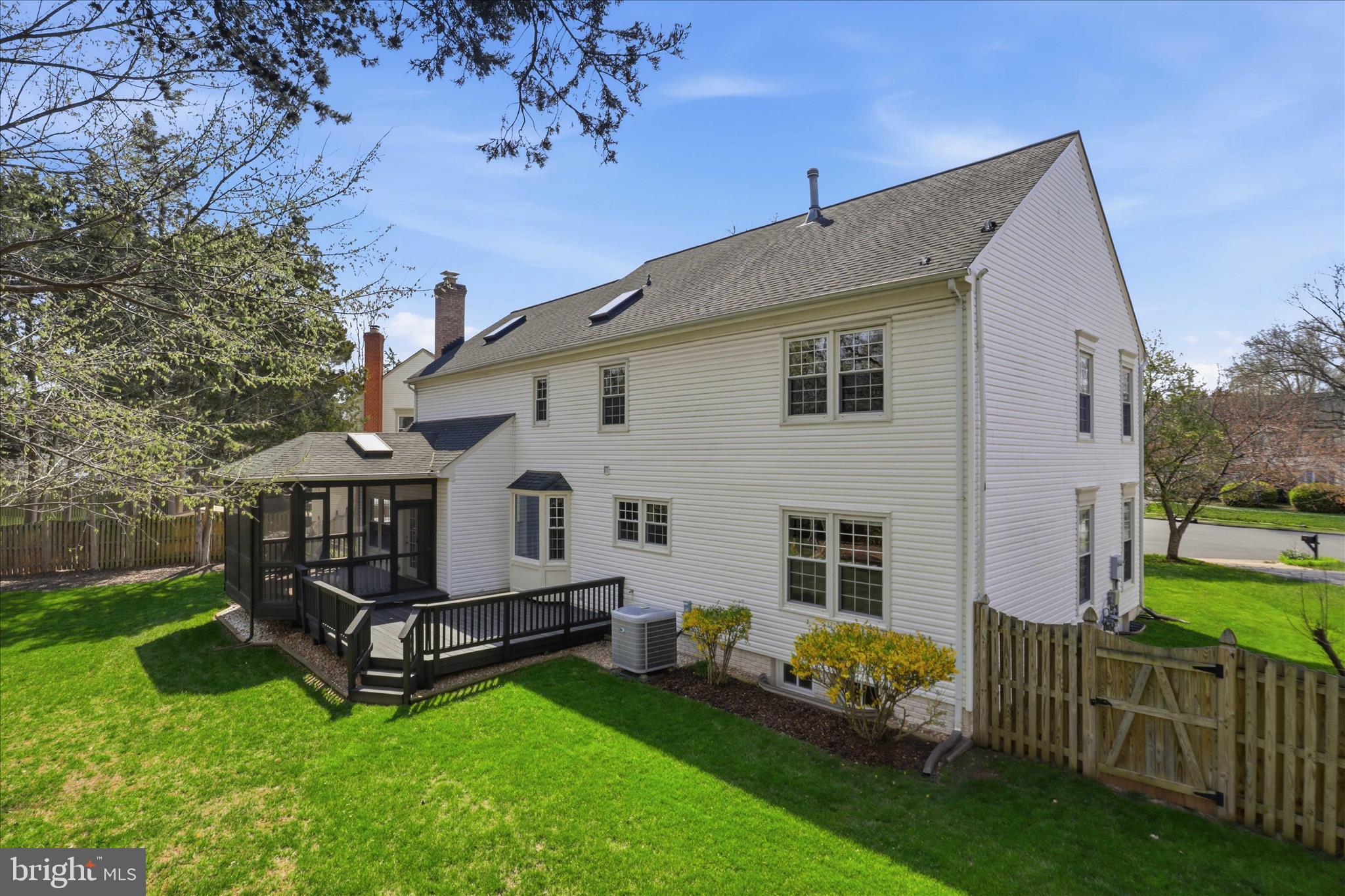 WAVERLY CROSSING - Residential