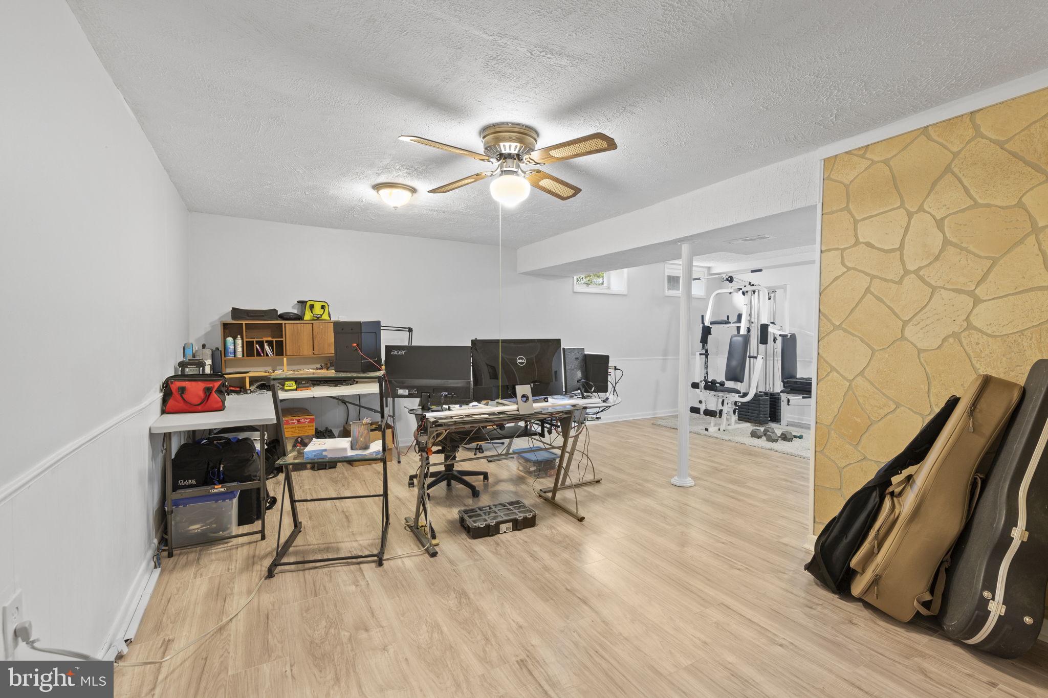 BRIEN RUN VILLAGE - Residential