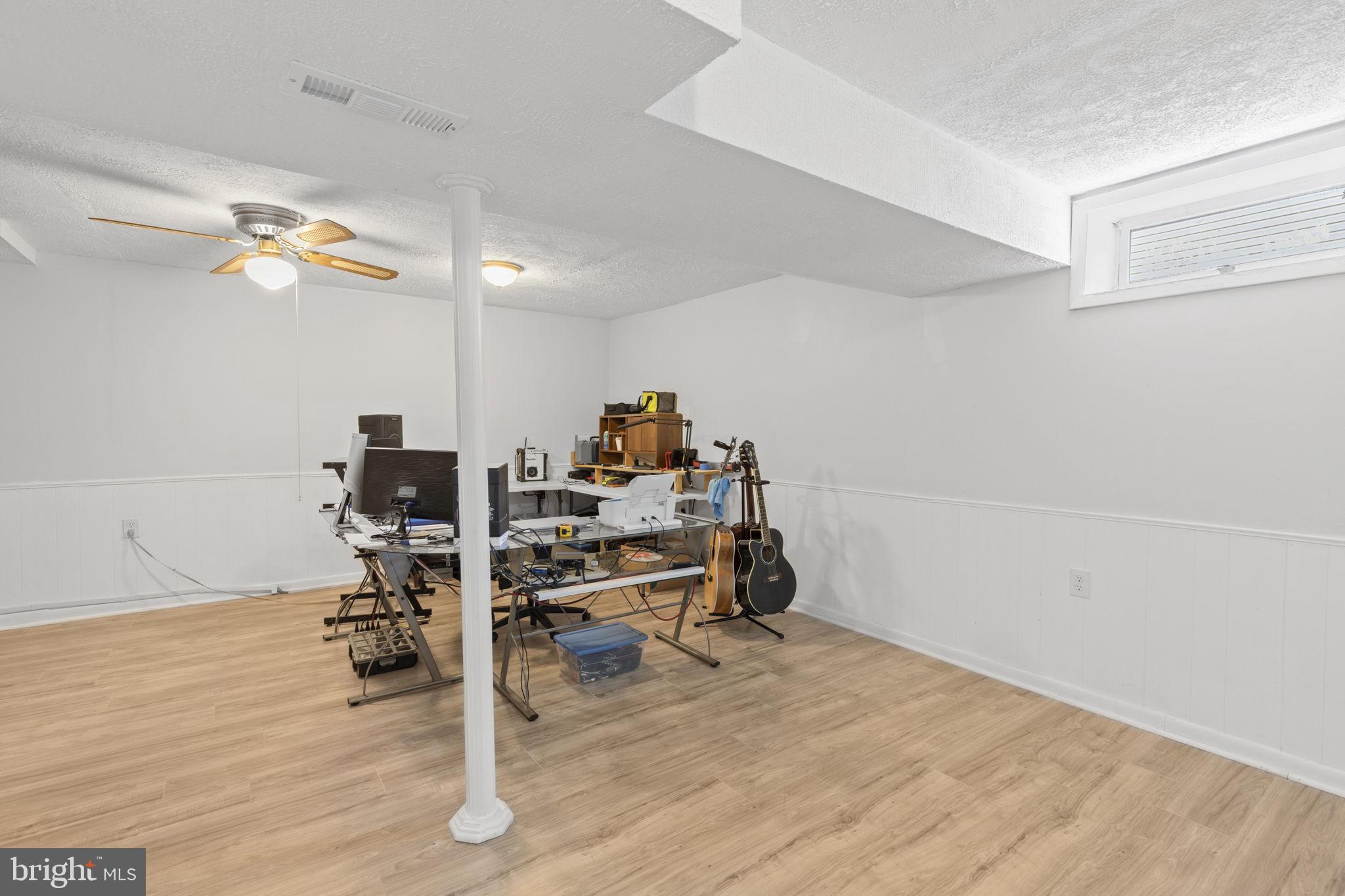 BRIEN RUN VILLAGE - Residential