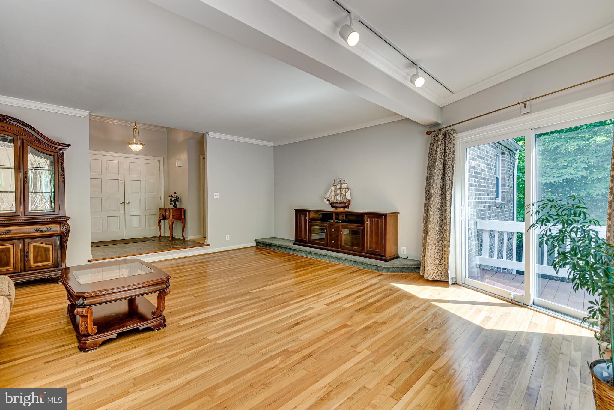 FRAZEE ESTATES - Residential